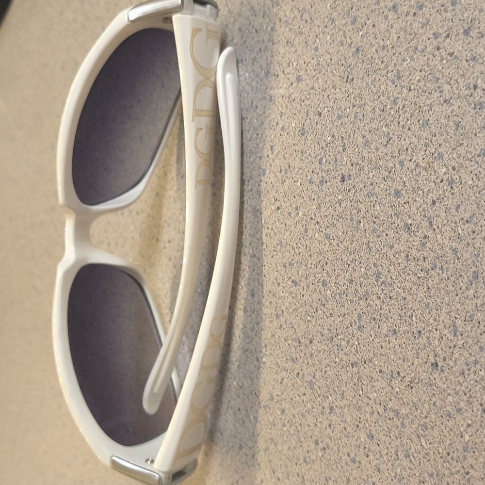 D&G Knockoff Sunglasses W/DG Detail In Gold on Sides-100% UV Protection-NWOT - Picture 6 of 6